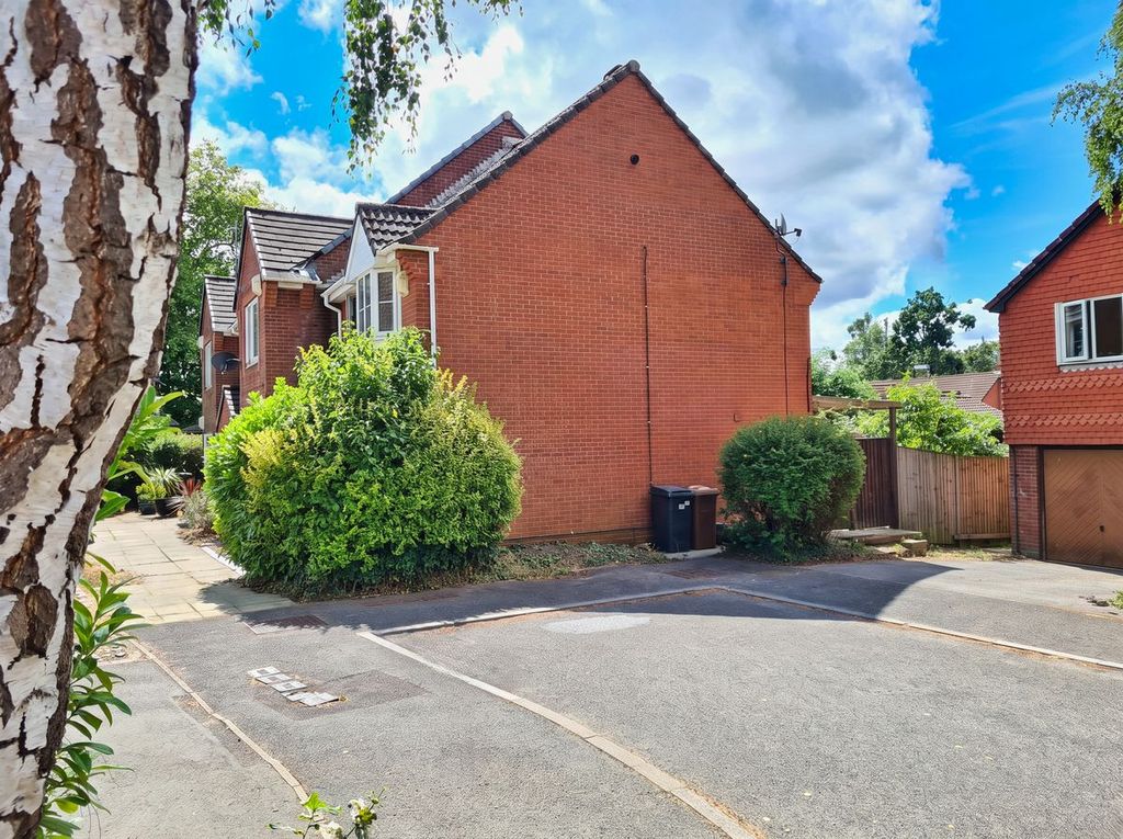 Property photo 2 of 18
