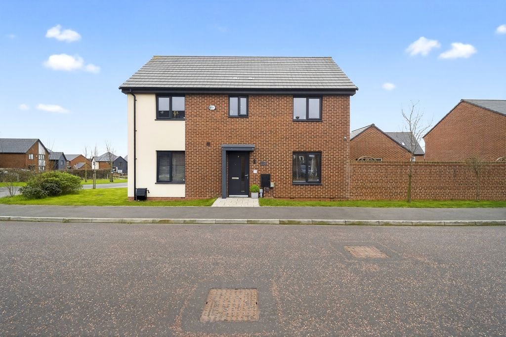 Property photo 2 of 26