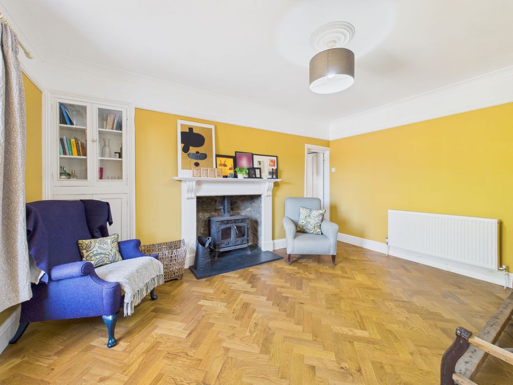 Property photo 3 of 26