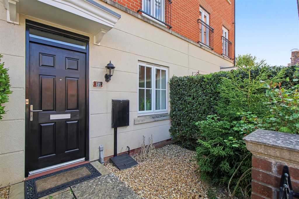 Property photo 3 of 23 Img_5727.Jpg