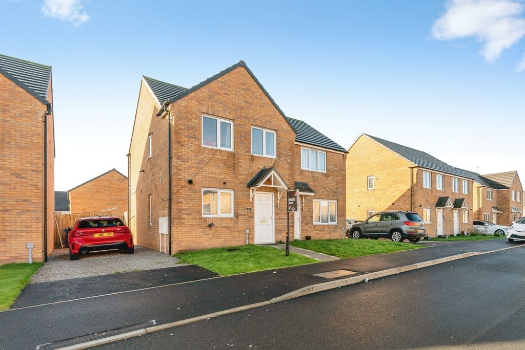 Property photo 1 of 19 Pbox-Img.Jpg