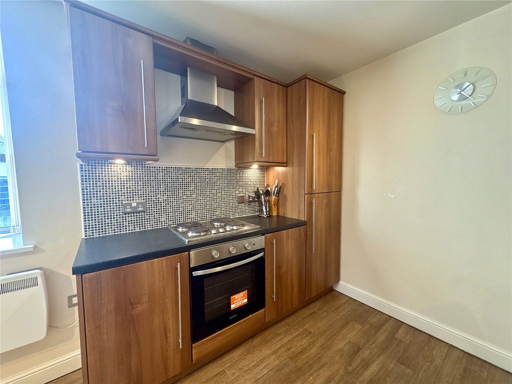 Property photo 3 of 15 Picture No. 24