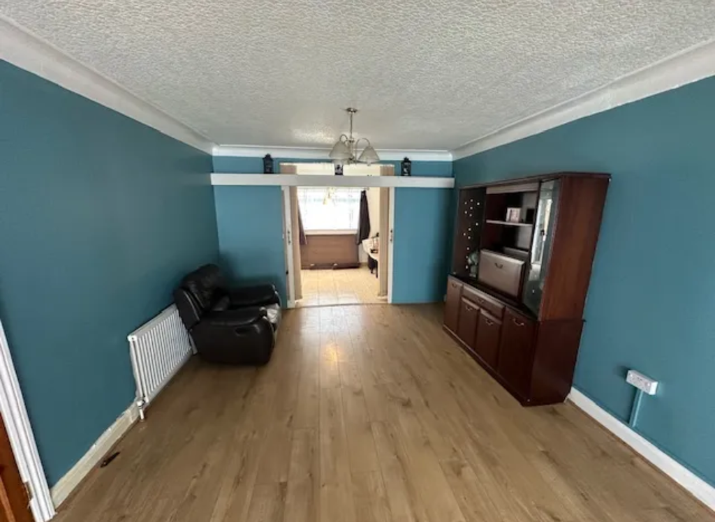 Property photo 2 of 5
