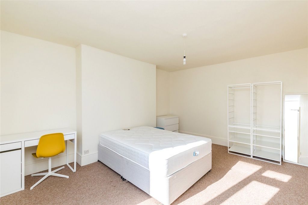 Property photo 1 of 9 Picture No. 03