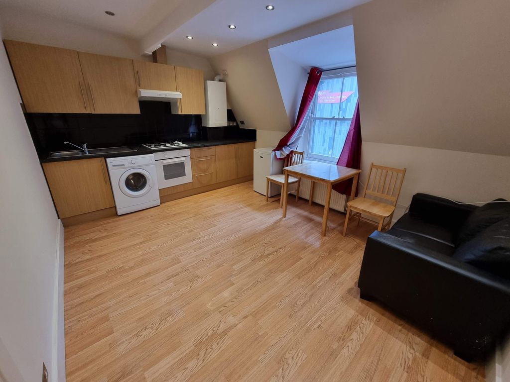 Property photo 1 of 5