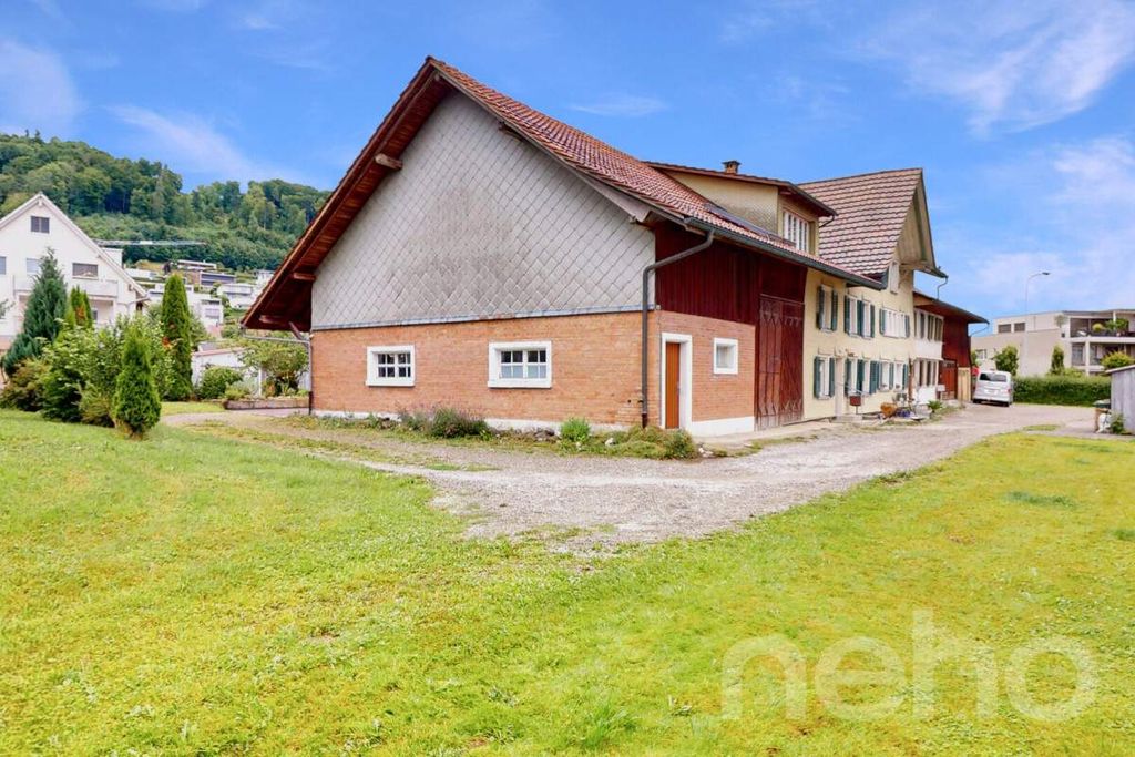 Property photo 2 of 13
