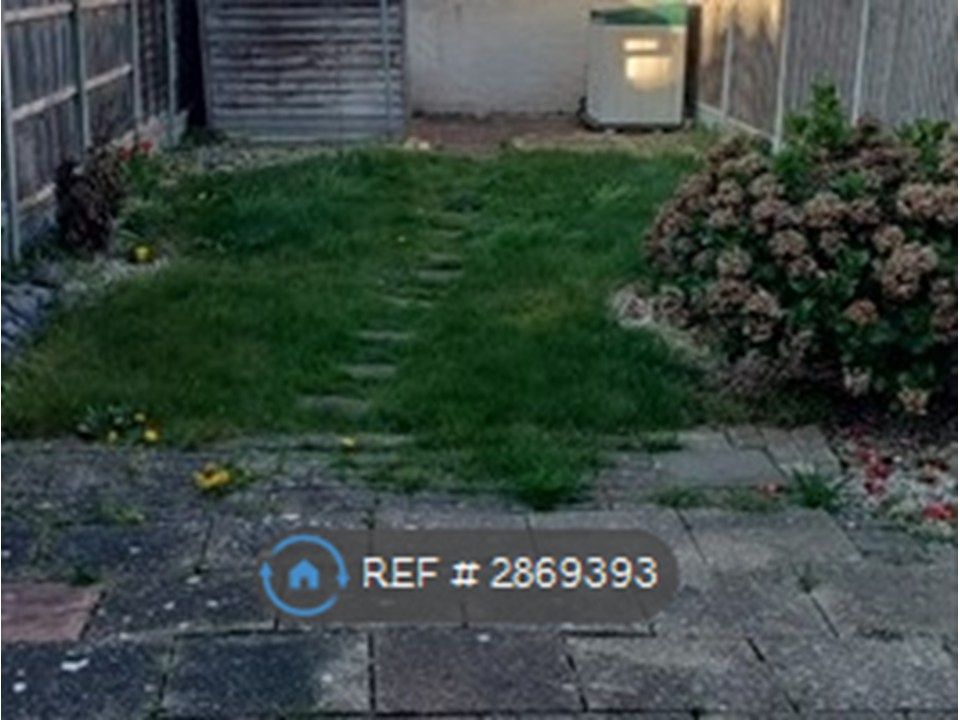 Property photo 3 of 35