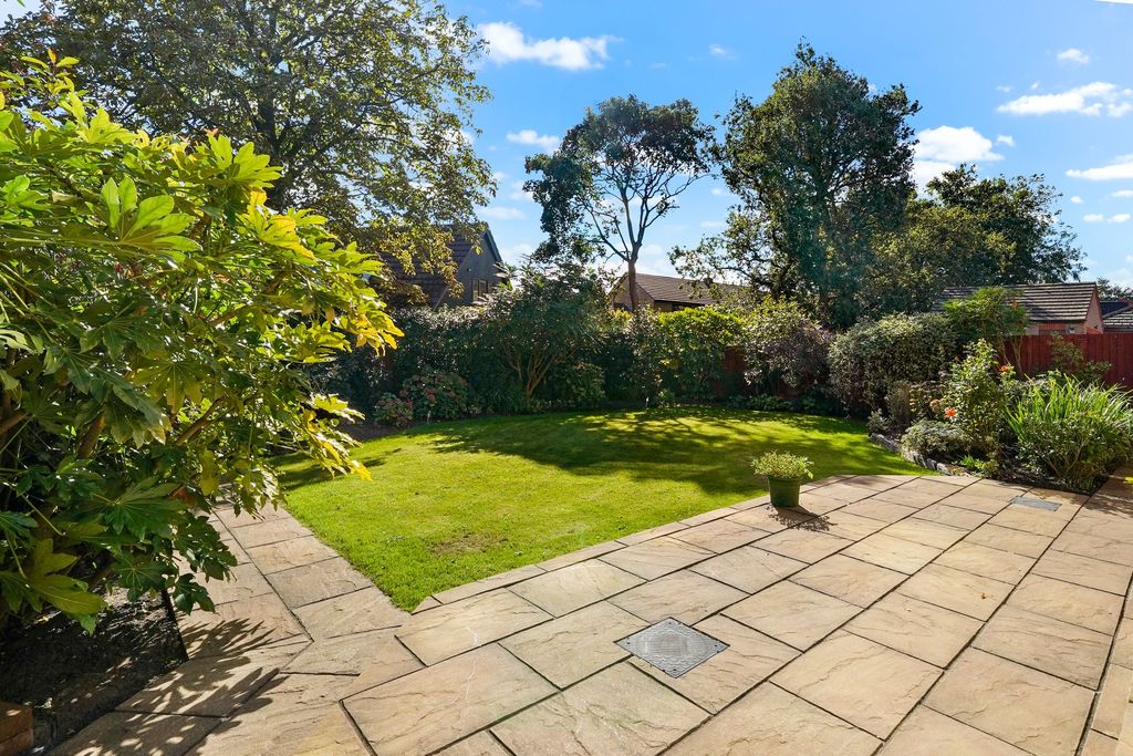 Property photo 3 of 18