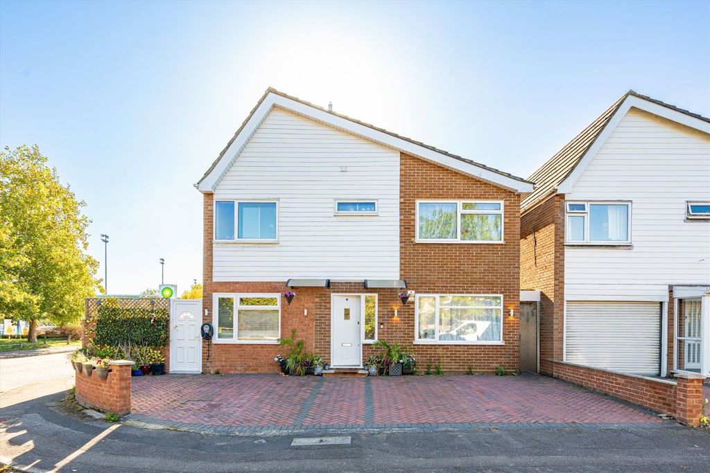 Property photo 1 of 9