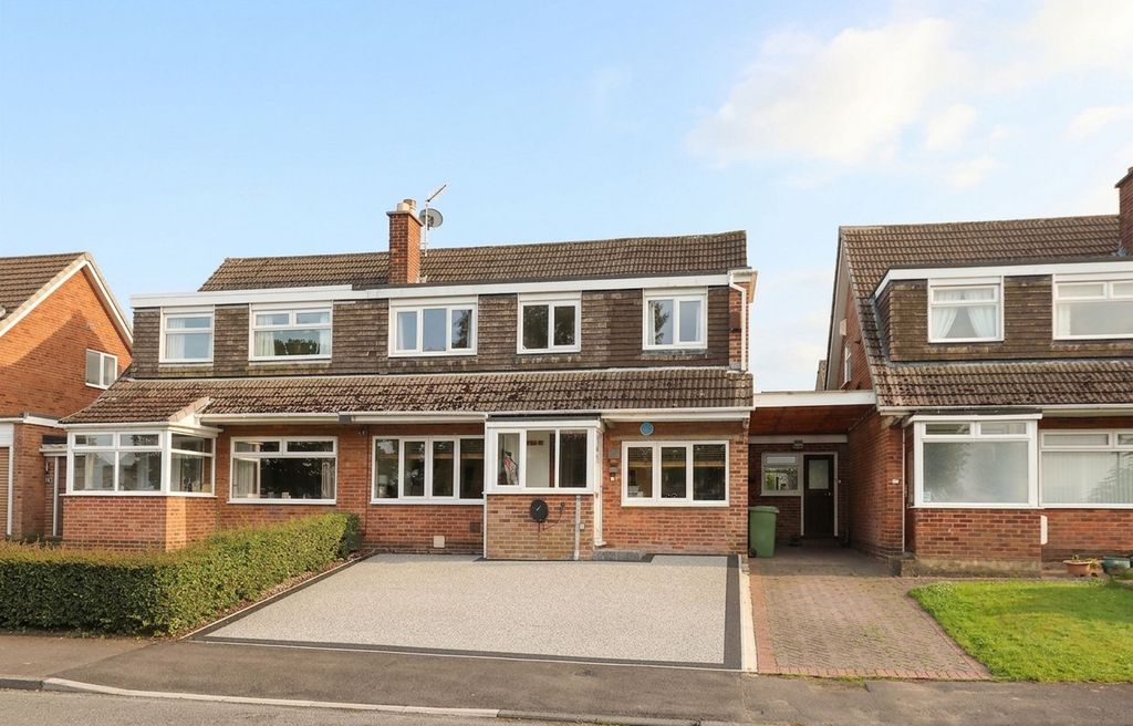 Property photo 1 of 27