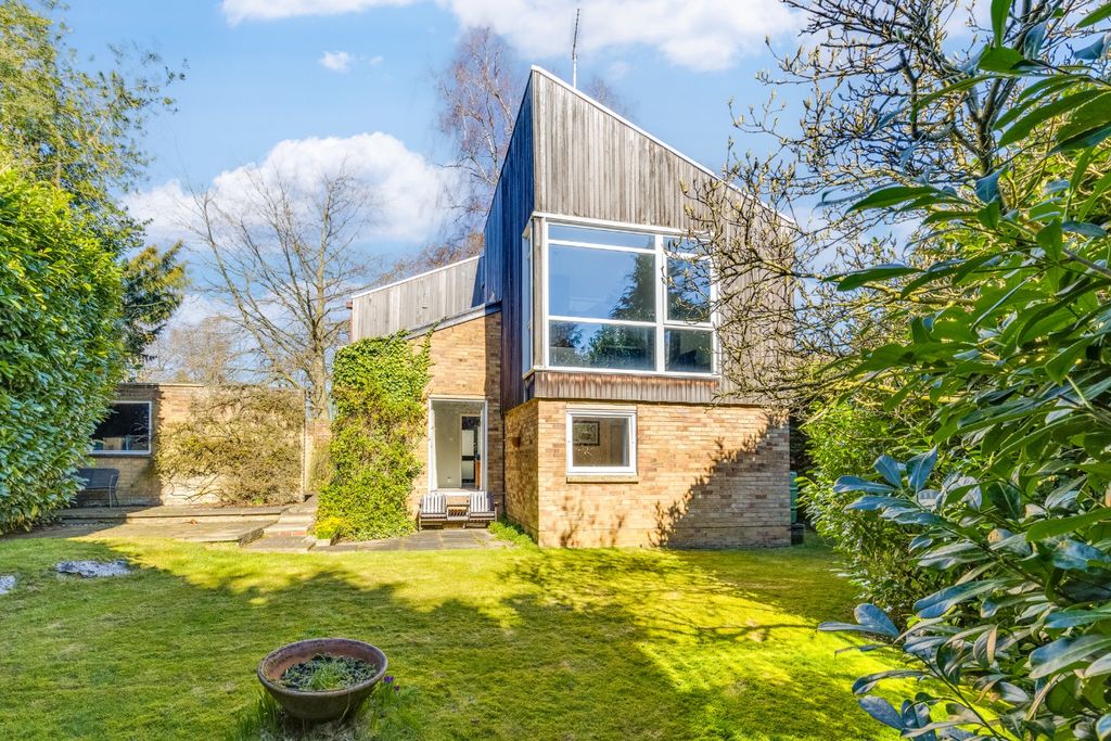 Property photo 2 of 18 3111577