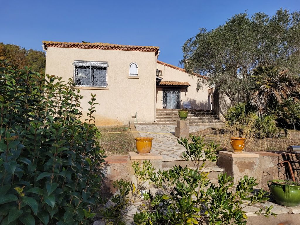 Property photo 2 of 16