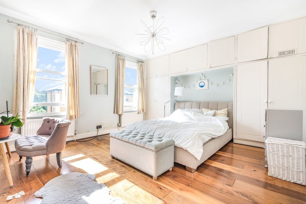 Property photo 3 of 10 Picture No. 02