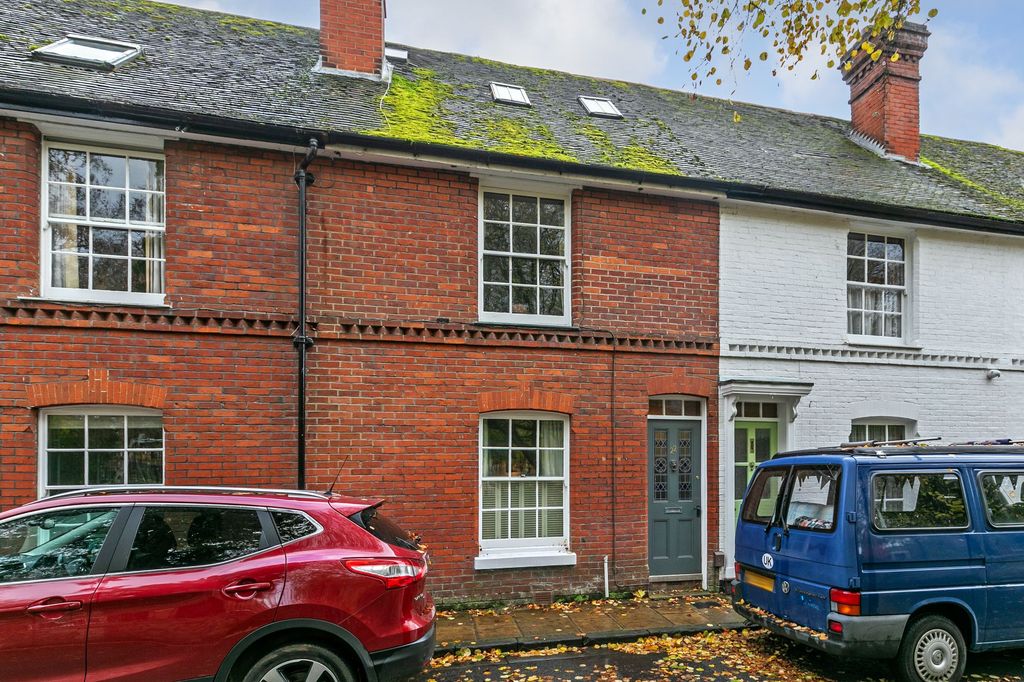 Property photo 1 of 17