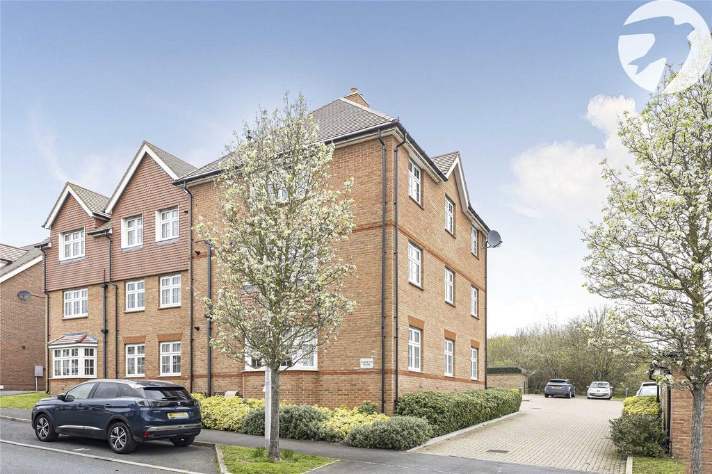 Property photo 2 of 16 Picture No. 17