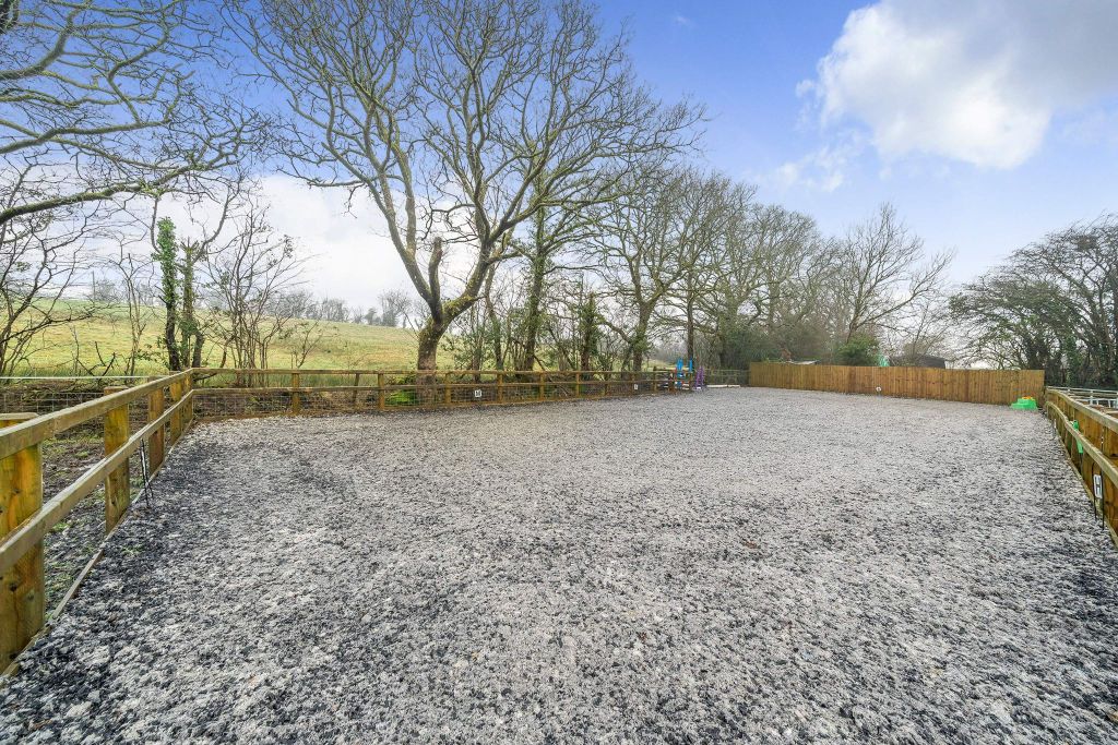 Property photo 3 of 36