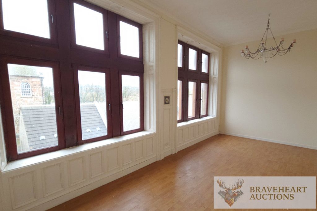 Property photo 3 of 8 Photo 2