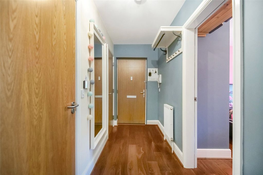 Property photo 2 of 18 Picture No. 03