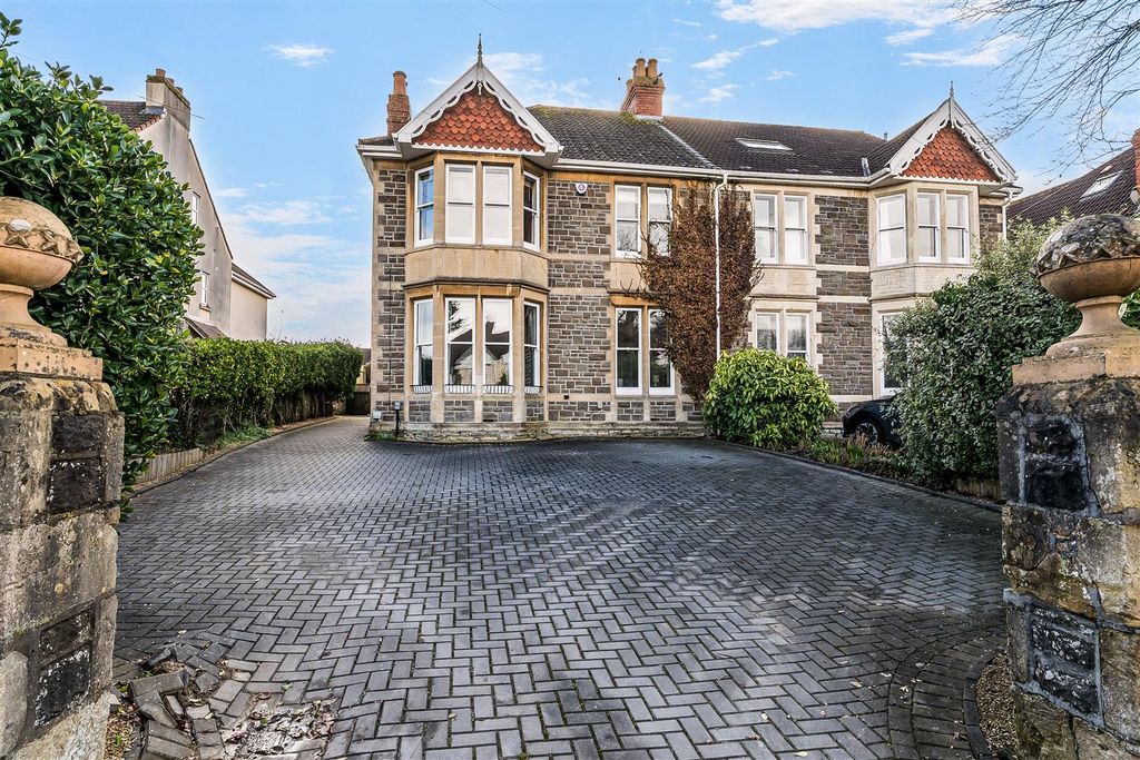 Property photo 1 of 21 1408842-2-698F74Ddd565E.Jpg