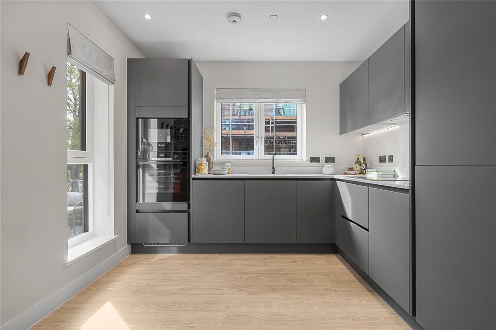 Property photo 2 of 20 Picture No. 02