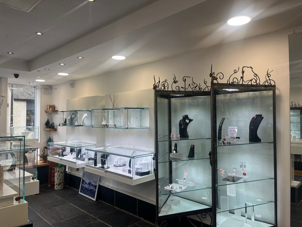 Property photo 2 of 5 Photo 1