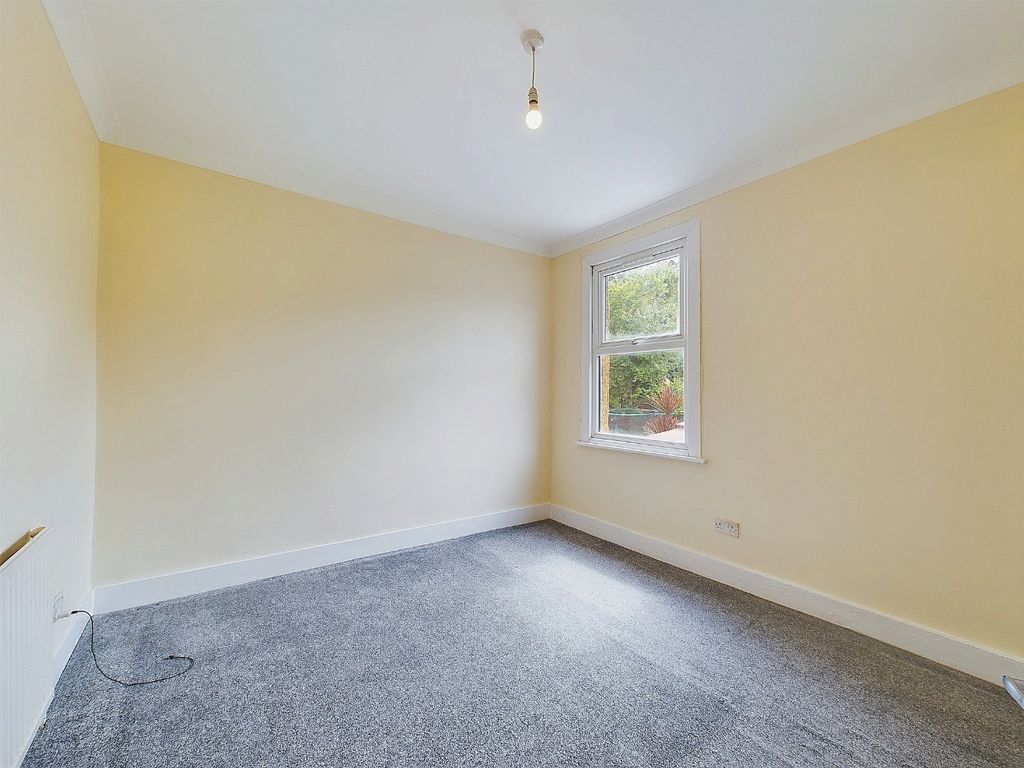 Property photo 1 of 6 3297100