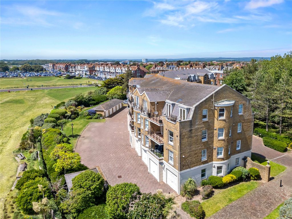 Additional image 17 of 1 bed flat for saleBeach Crescent, Littlehampton, West Sussex BN17
