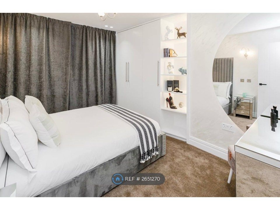 Property photo 1 of 27