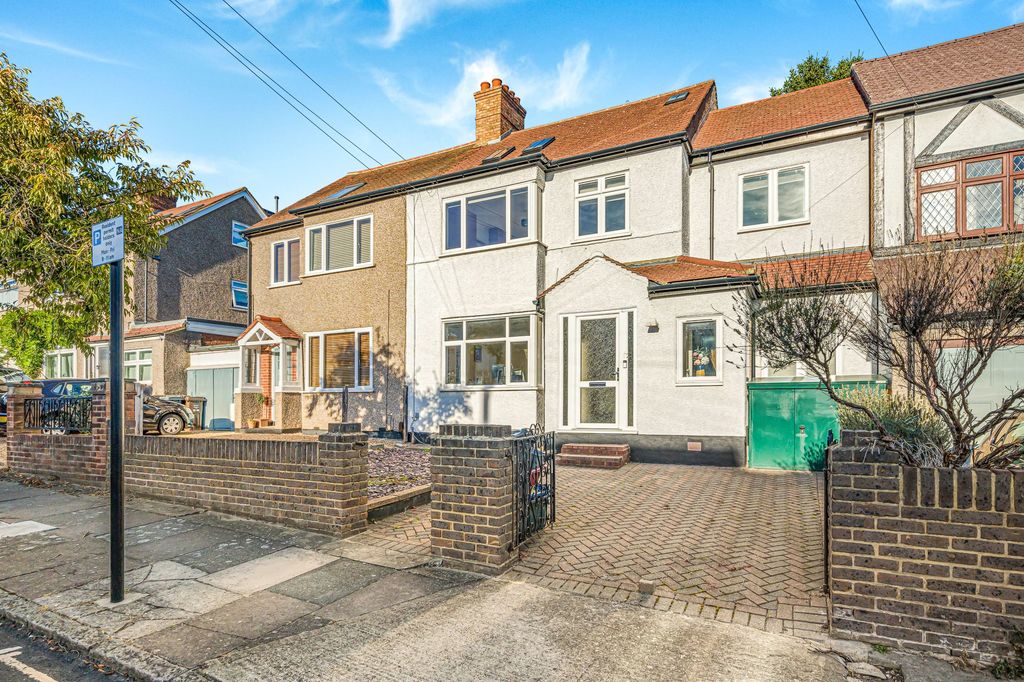 Property photo 1 of 19