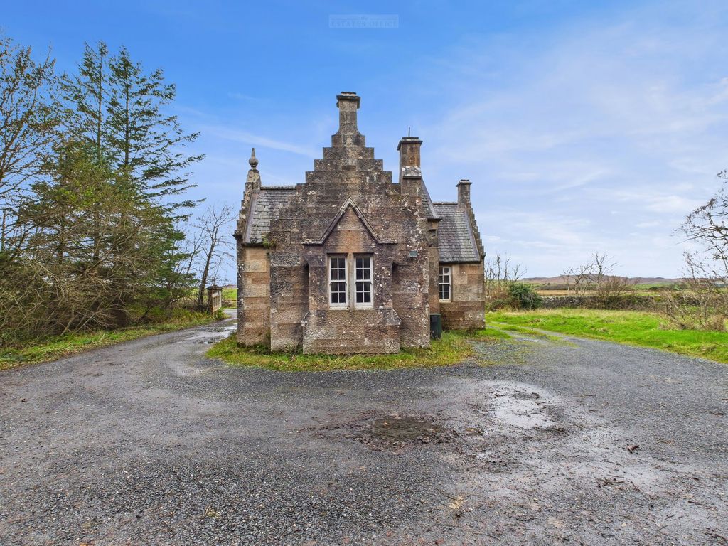 Property photo 2 of 41