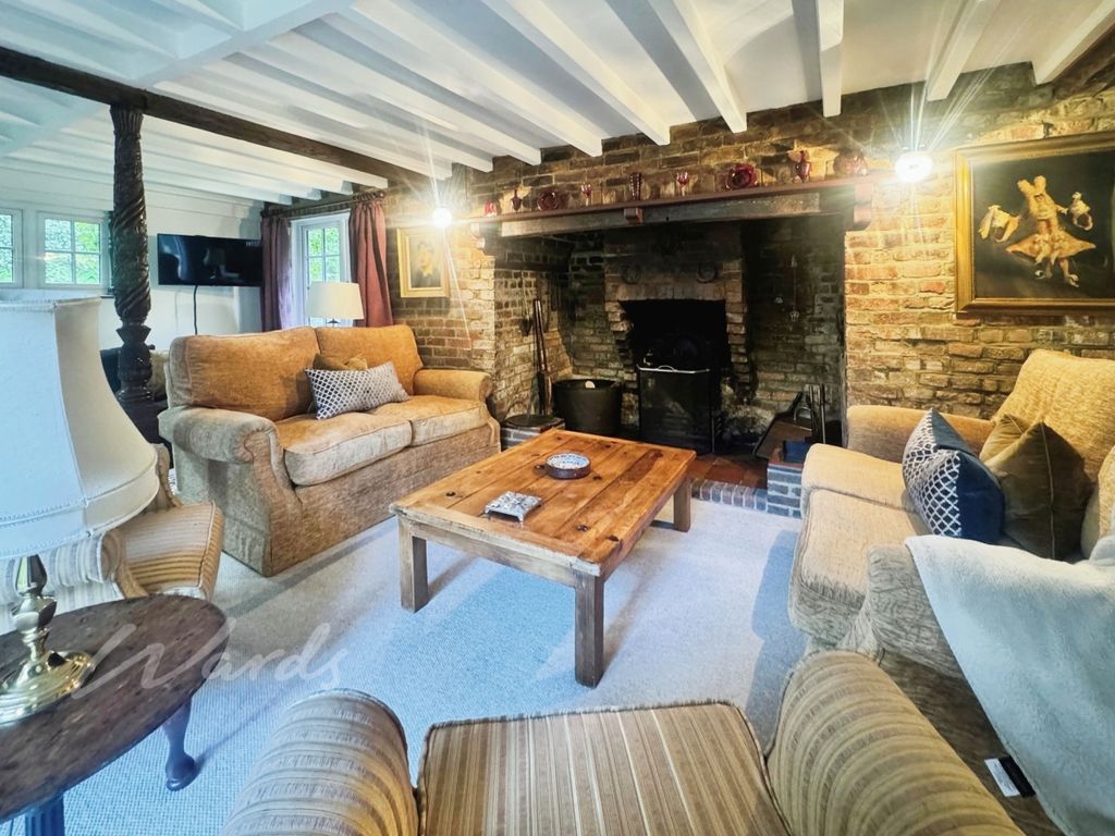 Property photo 3 of 17 1Bf516De-Lounge