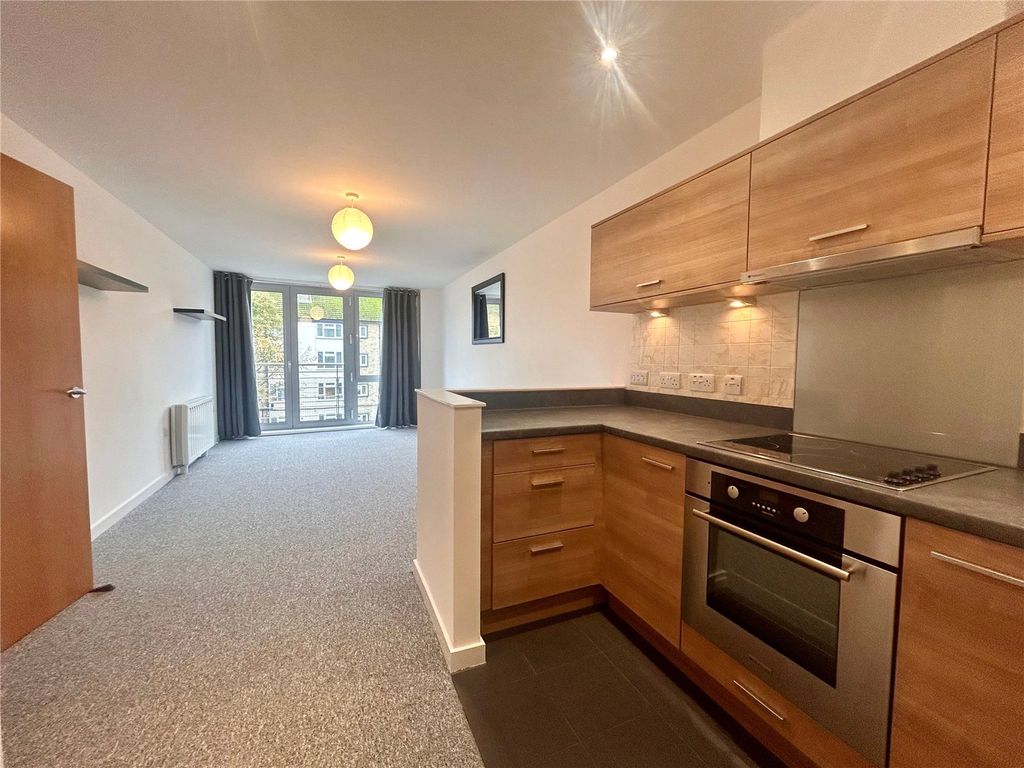 Property photo 1 of 8 Picture No. 20