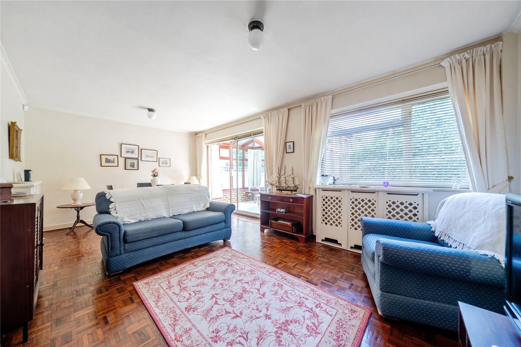 Property photo 2 of 19 Picture No. 04