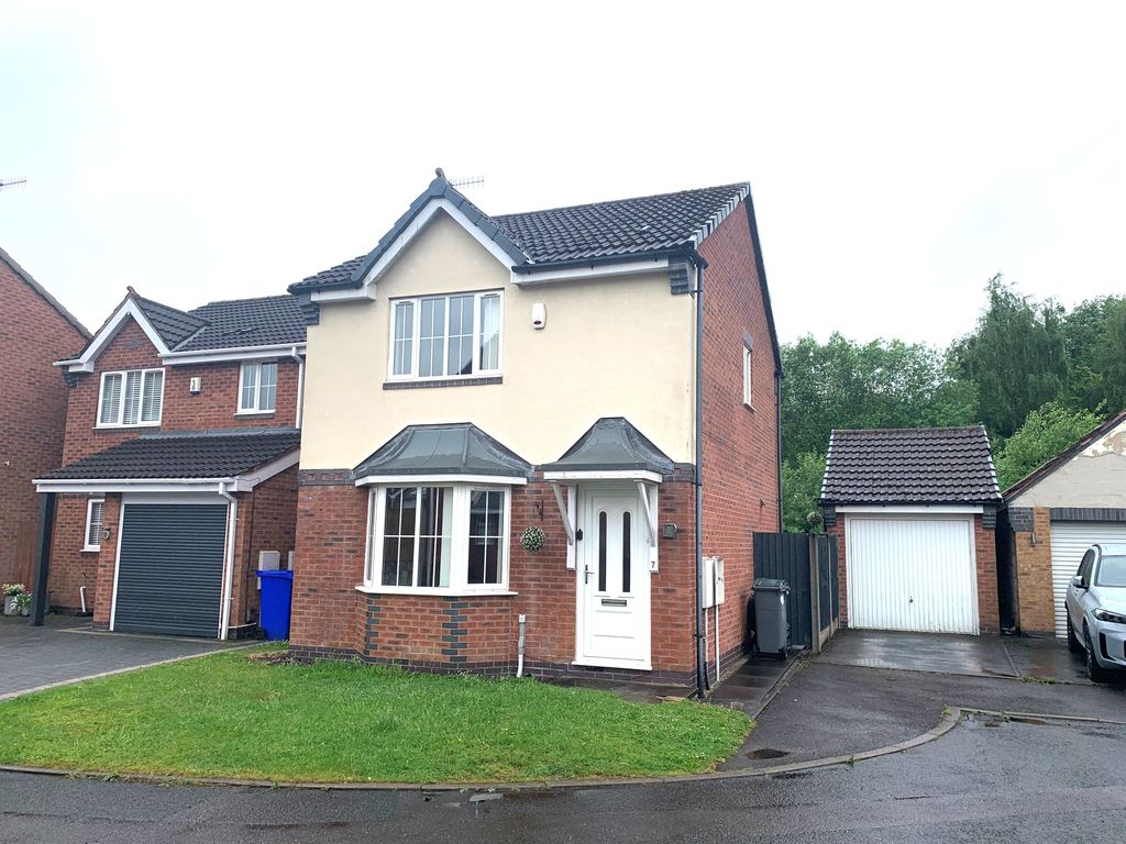 Property photo 1 of 12 R12
