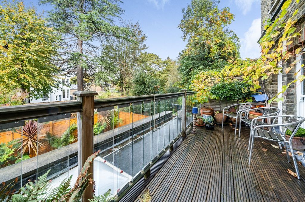 Property photo 2 of 14 Picture No. 36