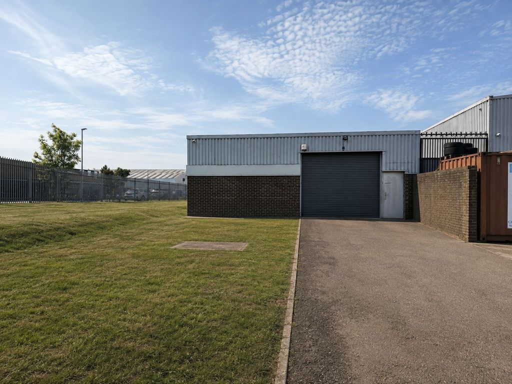 Property photo 1 of 7