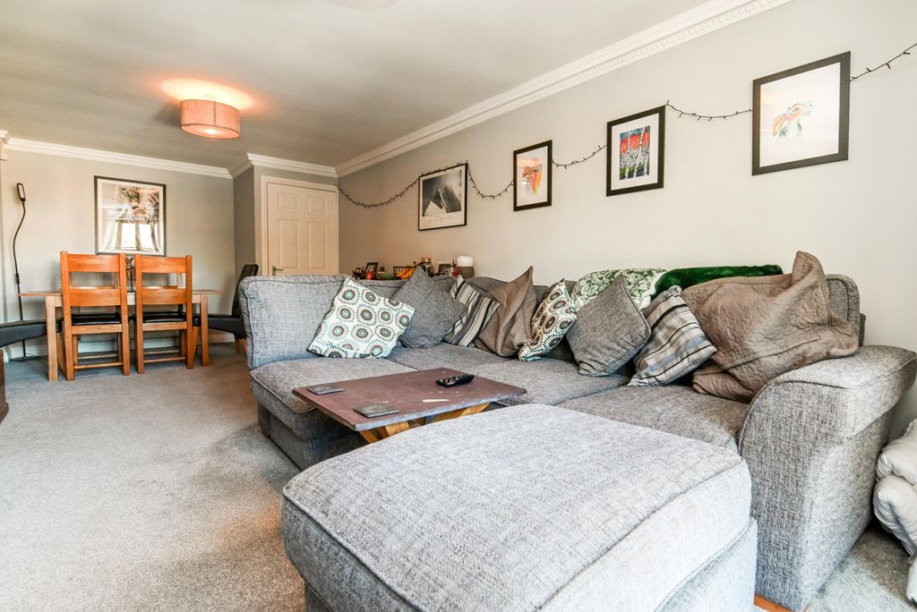 Property photo 2 of 14 Living Room