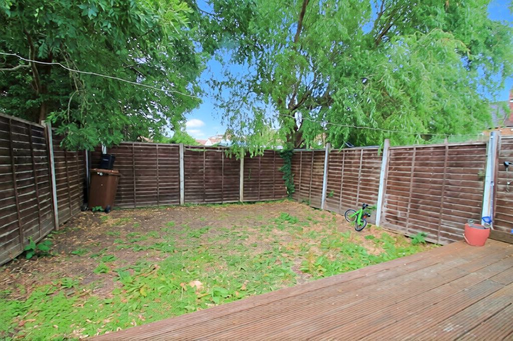 Property photo 2 of 9 Photo 5