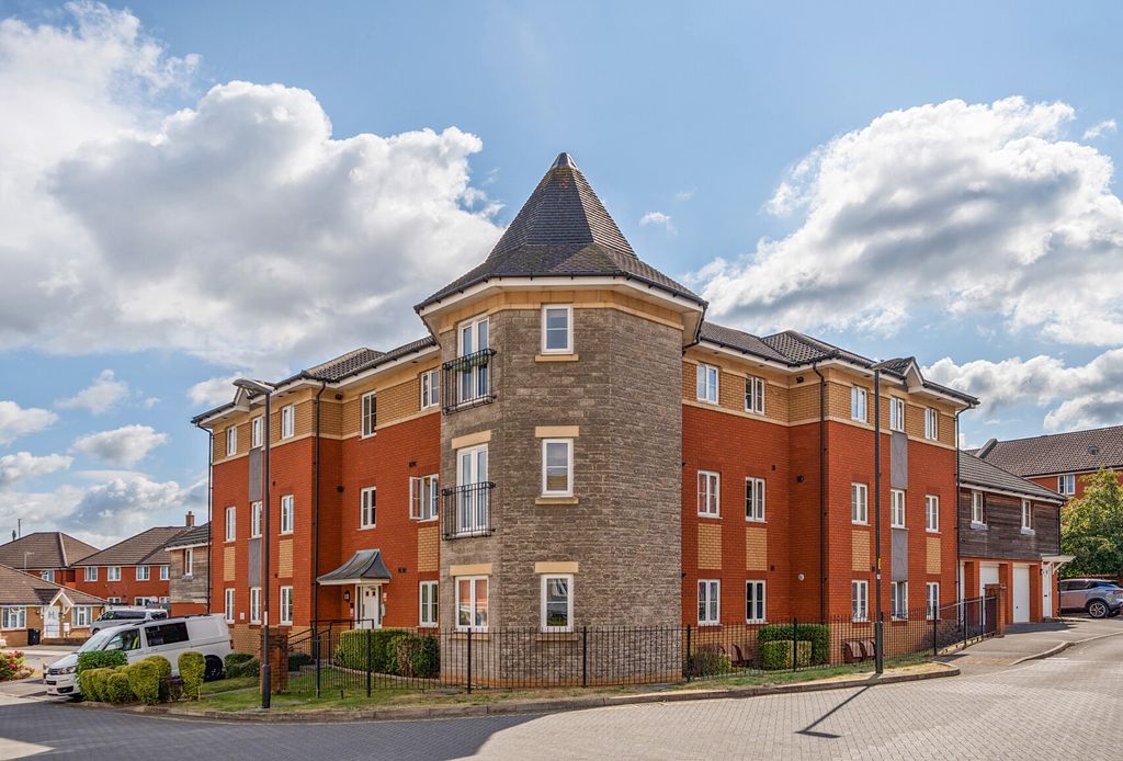 Property photo 2 of 19 1327085-1-6889Eb8...