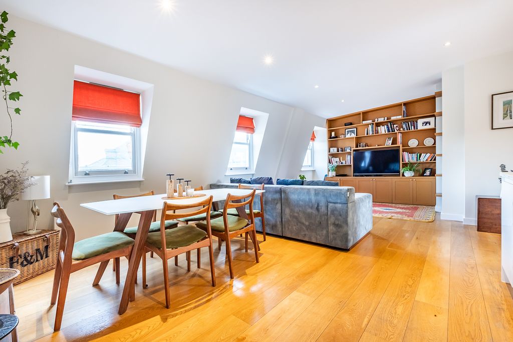 Property photo 3 of 5