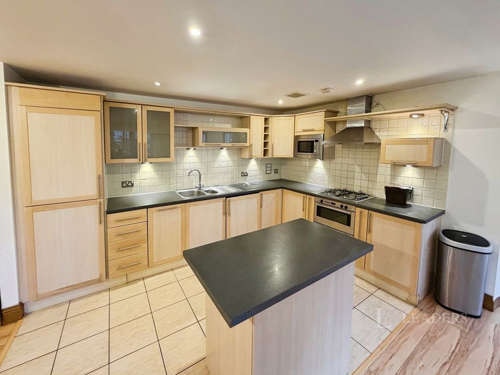 Property photo 2 of 12 Pbox-Img.Jpg