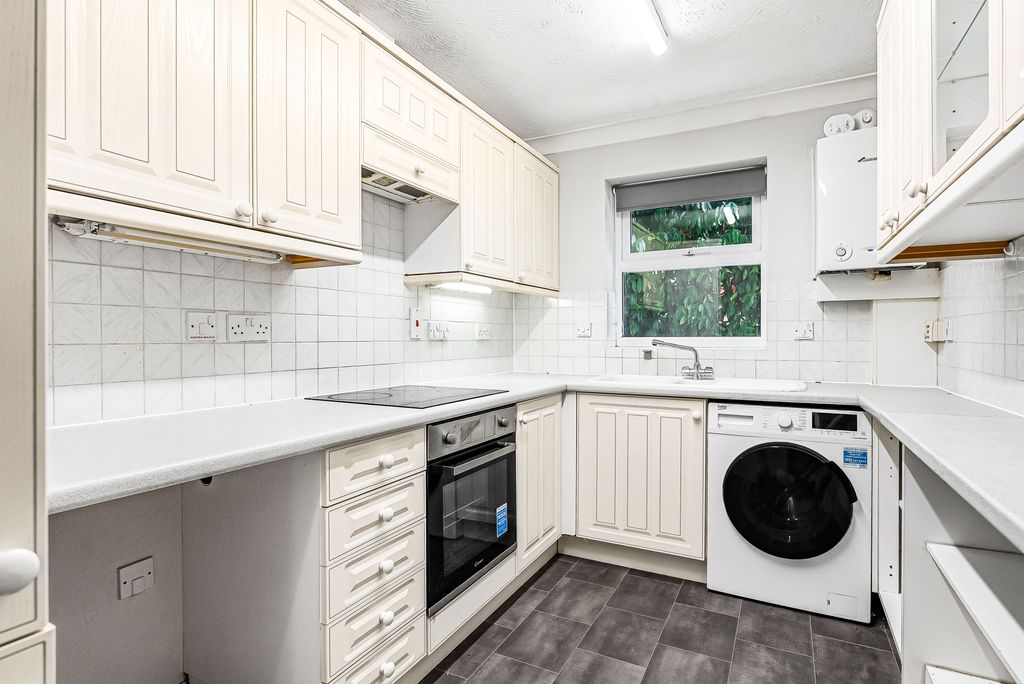 Property photo 3 of 16