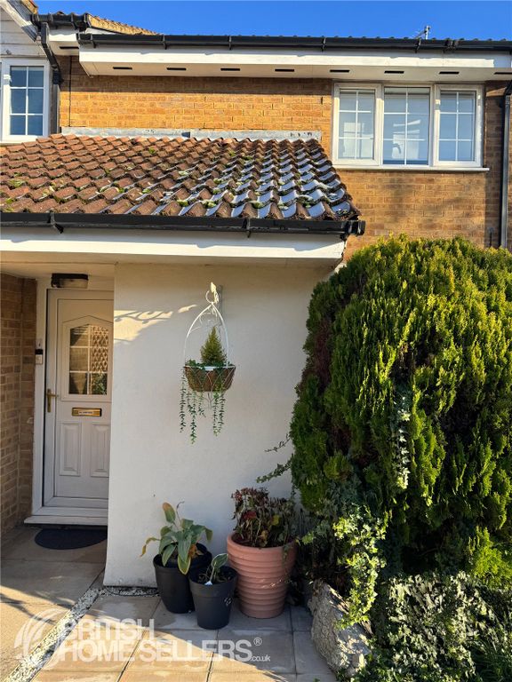 Property photo 2 of 19 Picture No. 35