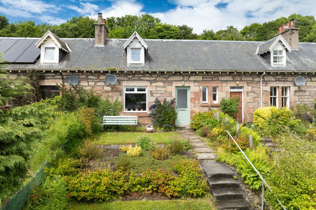 Property photo 1 of 23
