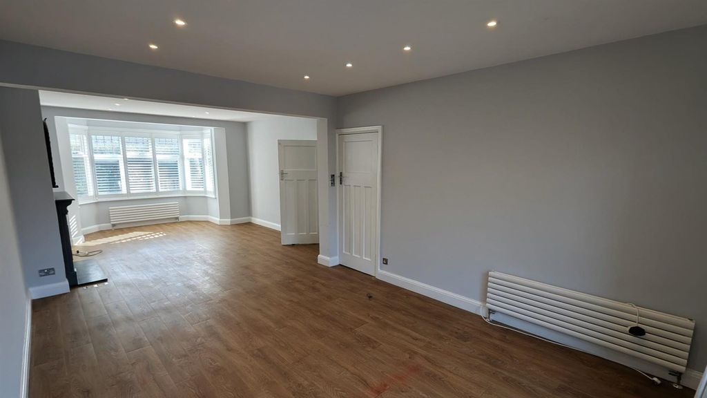 Property photo 2 of 19 Whatsapp Image 2026-02-25 At 13.17.57 (6).Jpeg