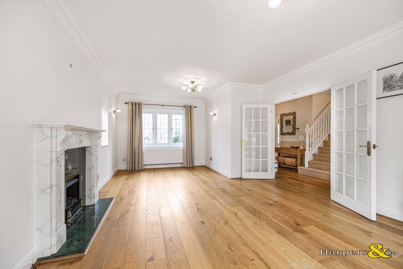 Property photo 3 of 23 Photo 5