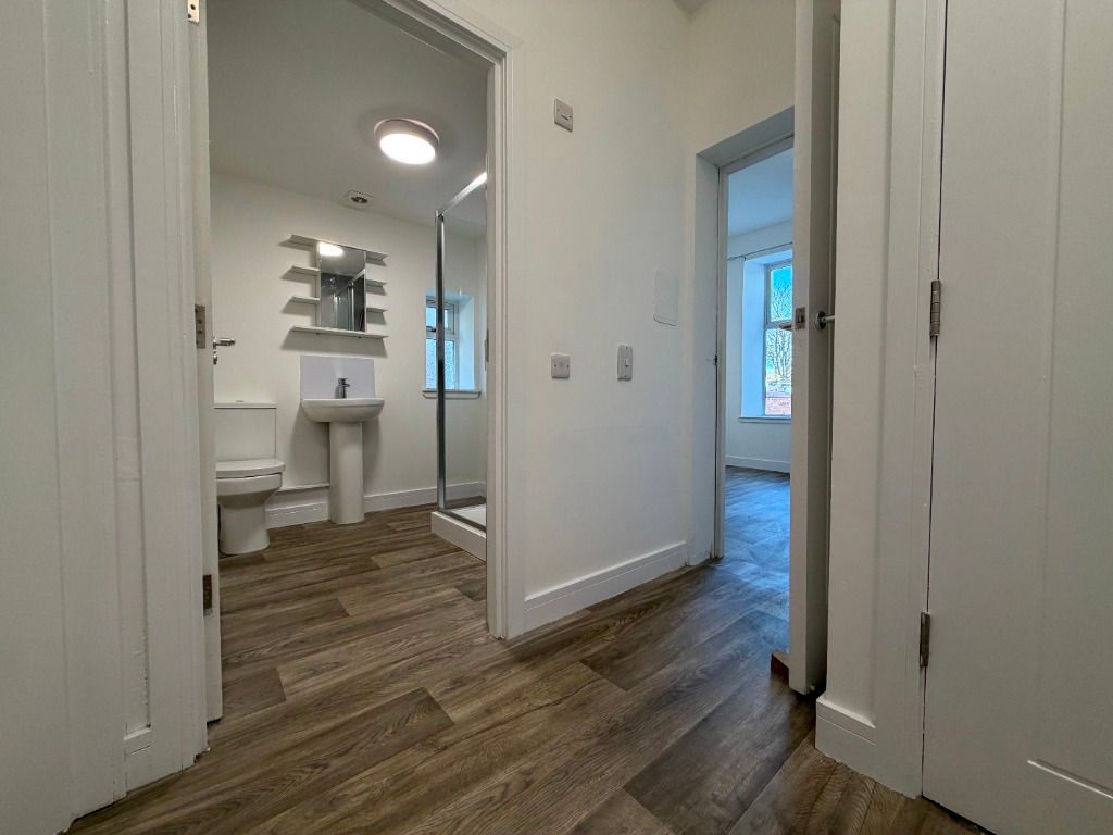 Property photo 2 of 5 Photo 2