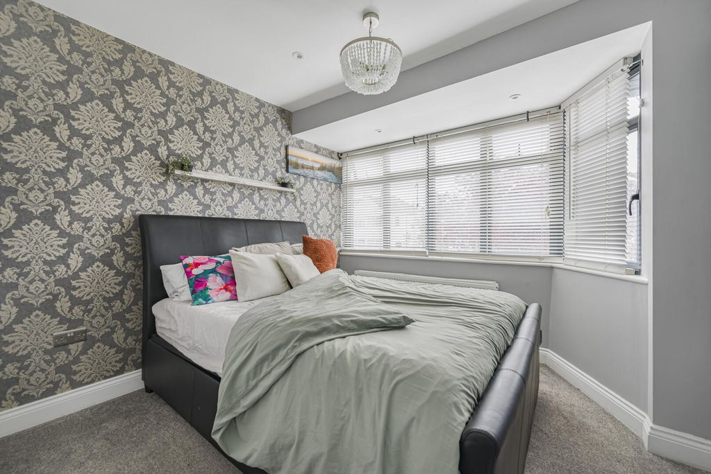 Additional image 28 of 4 bed end terrace house for saleShirley Avenue, Bexley DA5