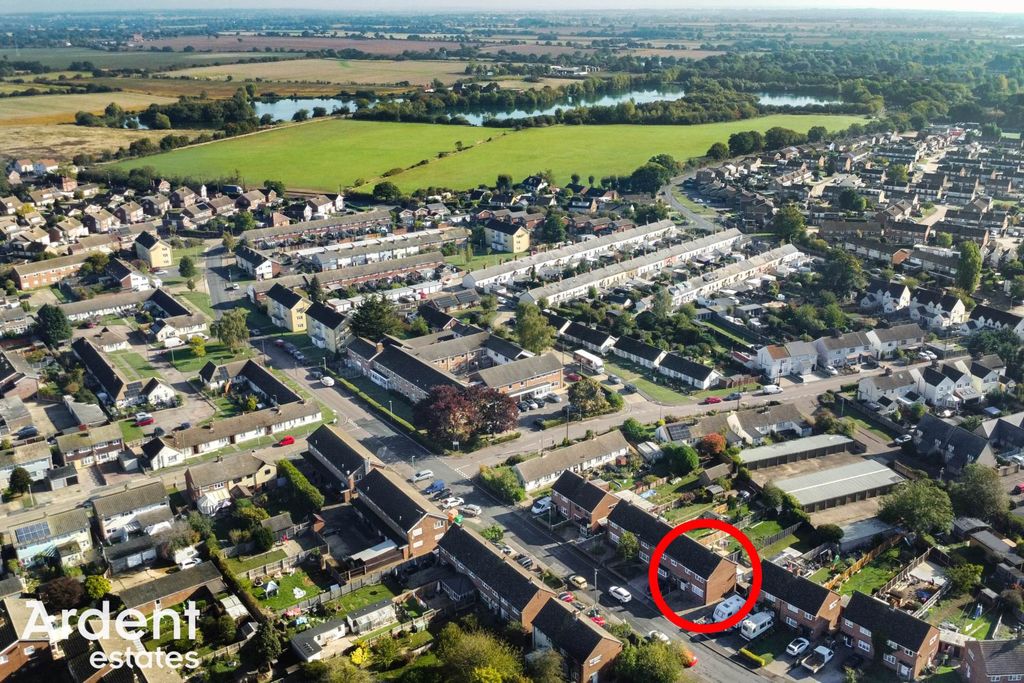 Property photo 3 of 25