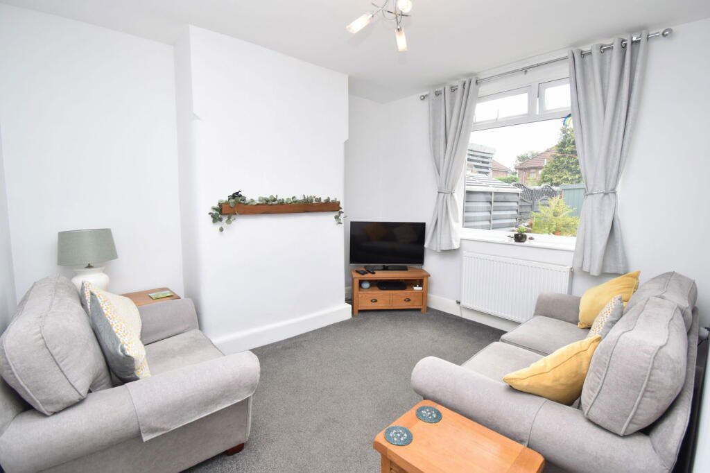 Property photo 2 of 23